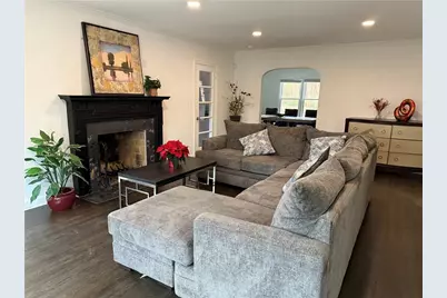 1140 Goodwin Place NE, Atlanta, GA 30319 - Photo 2