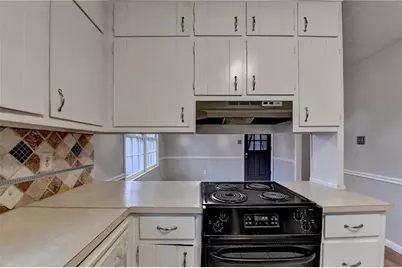 493 Tracy Court, Lawrenceville, GA 30046 - Photo 12