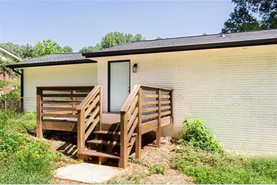 3652 Sweetbriar Circle, Lithia Springs, GA 30122 - Photo 6