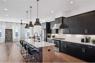 256 Castleberry Station Drive, Atlanta, GA 30313 - Photo 8