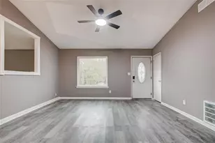 8962 Bentwood Ln, Riverdale, GA 30274 - Photo 2