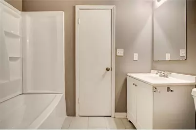 8962 Bentwood Lane, Riverdale, GA 30274 - Photo 18