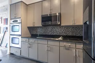 3445 Stratford Rd, Atlanta, GA 30326 - Photo 4