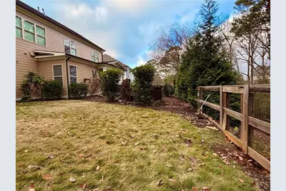 512 Edgewater Drive, Holly Springs, GA 30115 - Photo 8