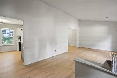 615 Barrington Way, Roswell, GA 30076 - Photo 4