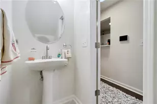 4105 Ravenwood Ct, Union City, GA 30291 - Photo 12