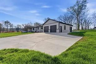 32 Church St, Taylorsville, GA 30178 - Photo 8