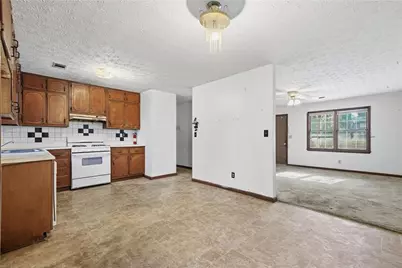 850 King Drive SE, Conyers, GA 30094 - Photo 8