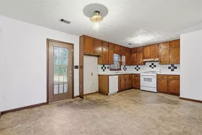 850 King Drive SE, Conyers, GA 30094 - Photo 6