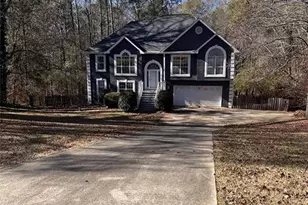 163 Ashley Trace Dr, Locust Grove, GA 30248 - Photo 2