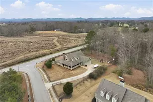 5505 Wheeler Plantation Dr, Murrayville, GA 30564 - Photo 2