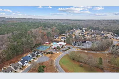 129 Deer Park Drive, Carrollton, GA 30116 - Photo 2