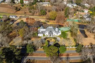 4571 Columns Dr SE, Marietta, GA 30067 - Photo 2