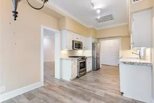 3636 Peachtree Rd NE, Atlanta, GA 30319 - Photo 6