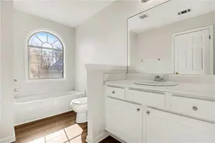 2559 Walden Lake Dr, Decatur, GA 30035 - Photo 10