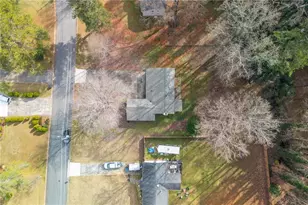 35 Simpson Dr NE, Kennesaw, GA 30144 - Photo 4