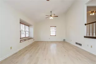 35 Simpson Dr NE, Kennesaw, GA 30144 - Photo 10