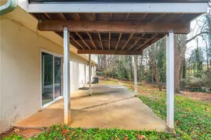 35 Simpson Dr NE, Kennesaw, GA 30144 - Photo 32