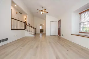 35 Simpson Dr NE, Kennesaw, GA 30144 - Photo 8