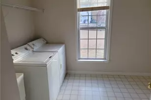 5072 Raventhorpe Ct, Suwanee, GA 30024 - Photo 16