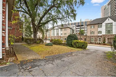 3668 Kingsboro Road NE #4, Atlanta, GA 30319 - Photo 8
