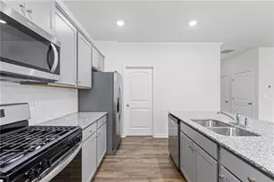 5370 Swan Ln, Powder Springs, GA 30127 - Photo 4