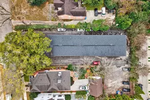 3668 Kingsboro Rd NE, Atlanta, GA 30319 - Photo 14