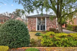 3668 Kingsboro Rd NE, Atlanta, GA 30319 - Photo 4