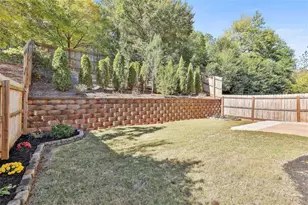 233 Merritt Cir, Newnan, GA 30263 - Photo 2