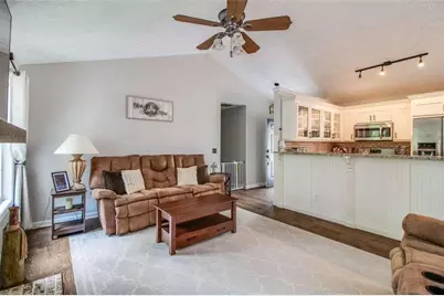 5505 Riverchase Drive, Flowery Branch, GA 30542 - Photo 8