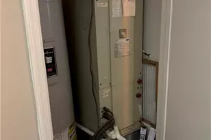 475 NE Mount Vernon Hwy NE, Sandy Springs, GA 30328 - Photo 10