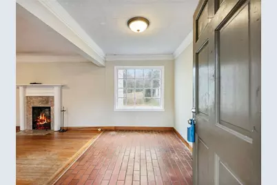 1093 Enota Avenue NE, Gainesville, GA 30501 - Photo 2