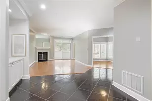 5264 Brooke Ridge Dr, Dunwoody, GA 30338 - Photo 4