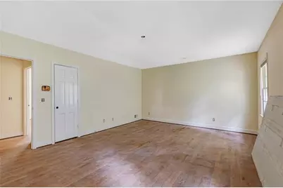 1080 Huntcliff NE, Sandy Springs, GA 30350 - Photo 14