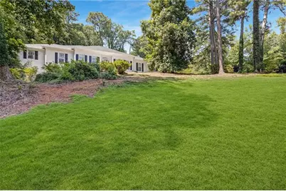 1080 Huntcliff NE, Sandy Springs, GA 30350 - Photo 2