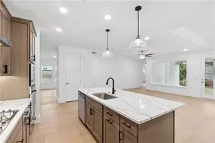 258 Strawberry Ln, Woodstock, GA 30189 - Photo 6