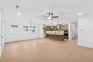 258 Strawberry Ln, Woodstock, GA 30189 - Photo 8