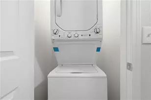 390 Brookview Dr, Riverdale, GA 30274 - Photo 18