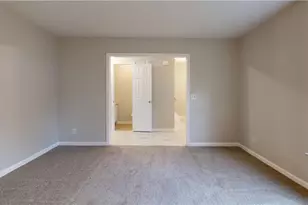 460 Oakland Ridge Ct, Lawrenceville, GA 30044 - Photo 6