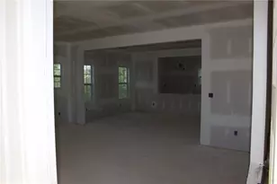 2258 Fernwood Dr, Atlanta, GA 30344 - Photo 8