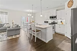 6755 Scarlet Oak Way, Flowery Branch, GA 30542 - Photo 6