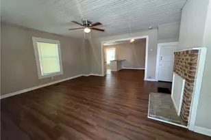 48 Quarry St, Gainesville, GA 30501 - Photo 2