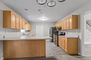 631 Saddlewood Dr, Lawrenceville, GA 30043 - Photo 12