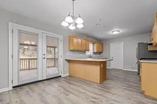 631 Saddlewood Dr, Lawrenceville, GA 30043 - Photo 8