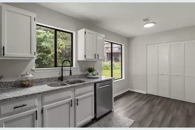 4912 Bayside Court, Stone Mountain, GA 30088 - Photo 16