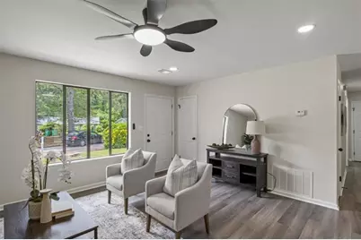 4912 Bayside Court, Stone Mountain, GA 30088 - Photo 6