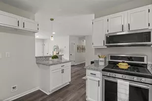 4912 Bayside Ct, Stone Mountain, GA 30088 - Photo 14