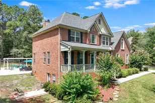 32 St Ives Cir, Winder, GA 30680 - Photo 2