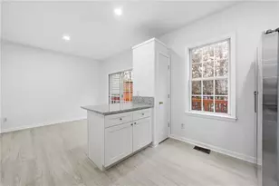 3349 Lathenview Ct, Alpharetta, GA 30004 - Photo 8