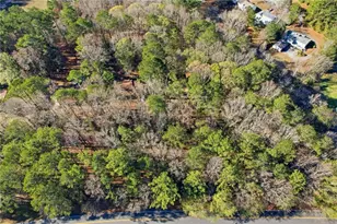 1091 Cole Dr SW, Lilburn, GA 30047 - Photo 28